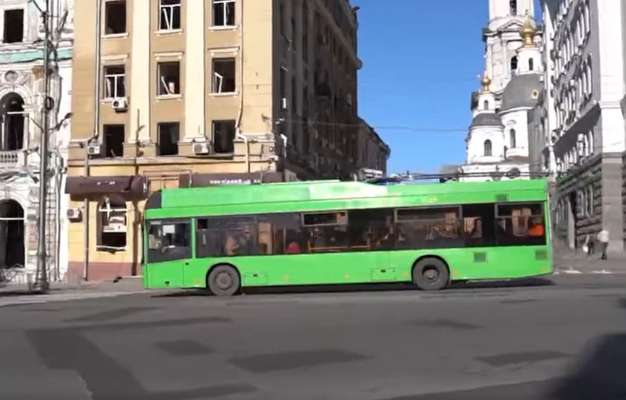 V Charkově opět vyjely trolejbusy. Primátor chce nakupovat další „parciály“