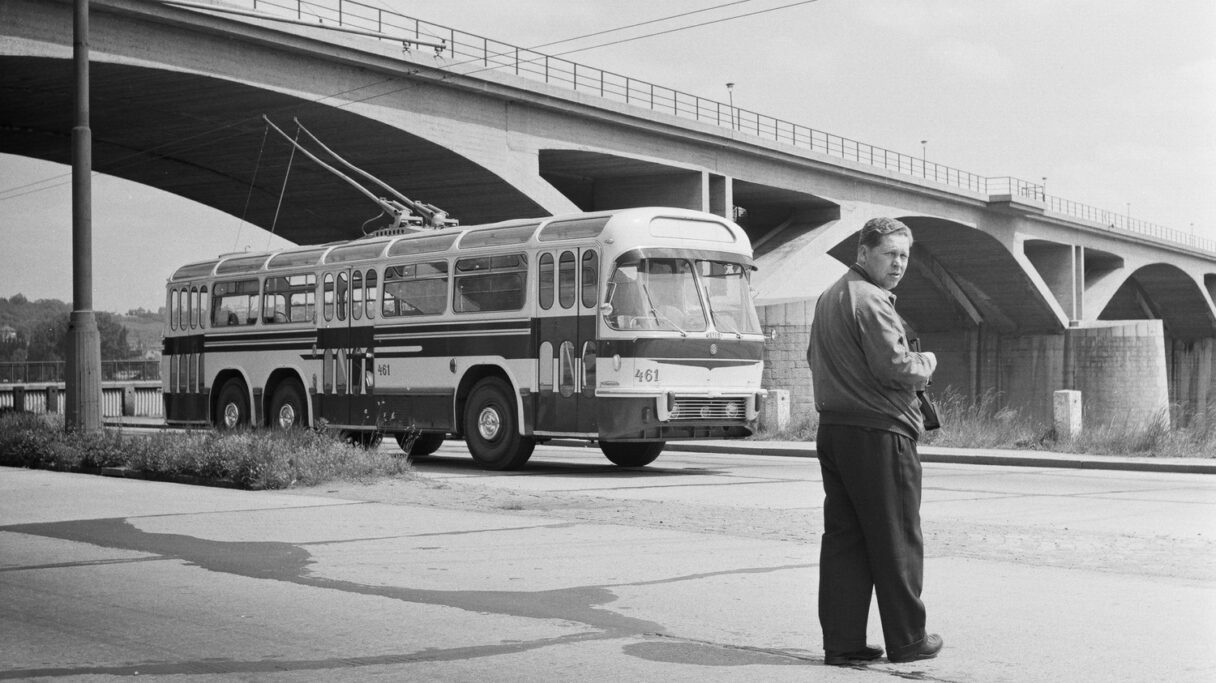 Trolejbusem na Zbraslav – VII. část – Porovnávací zkoušky trolejbusů
