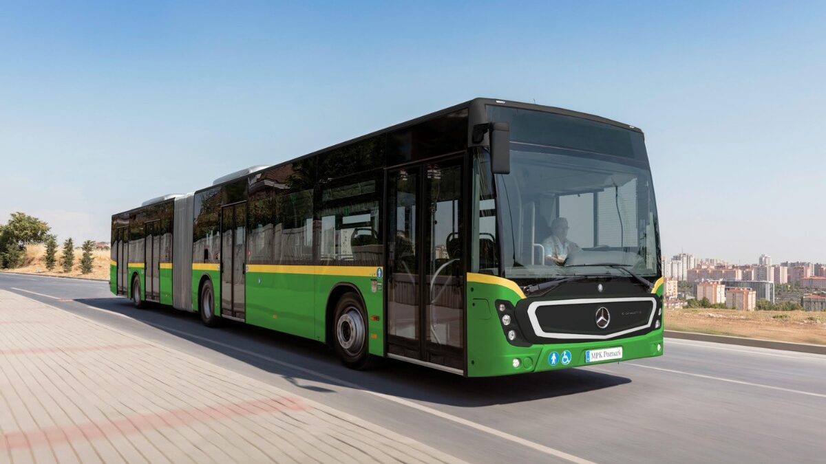 Vizualizace autobusu Mercedes-Benz Conecto G v barvách MPK Poznań. (zdroj: MPK Poznań).
