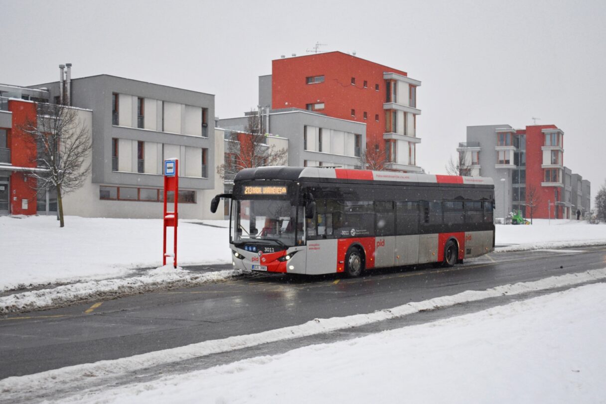 Rok pražských elektrobusů. Průměrně jich jezdila třetina