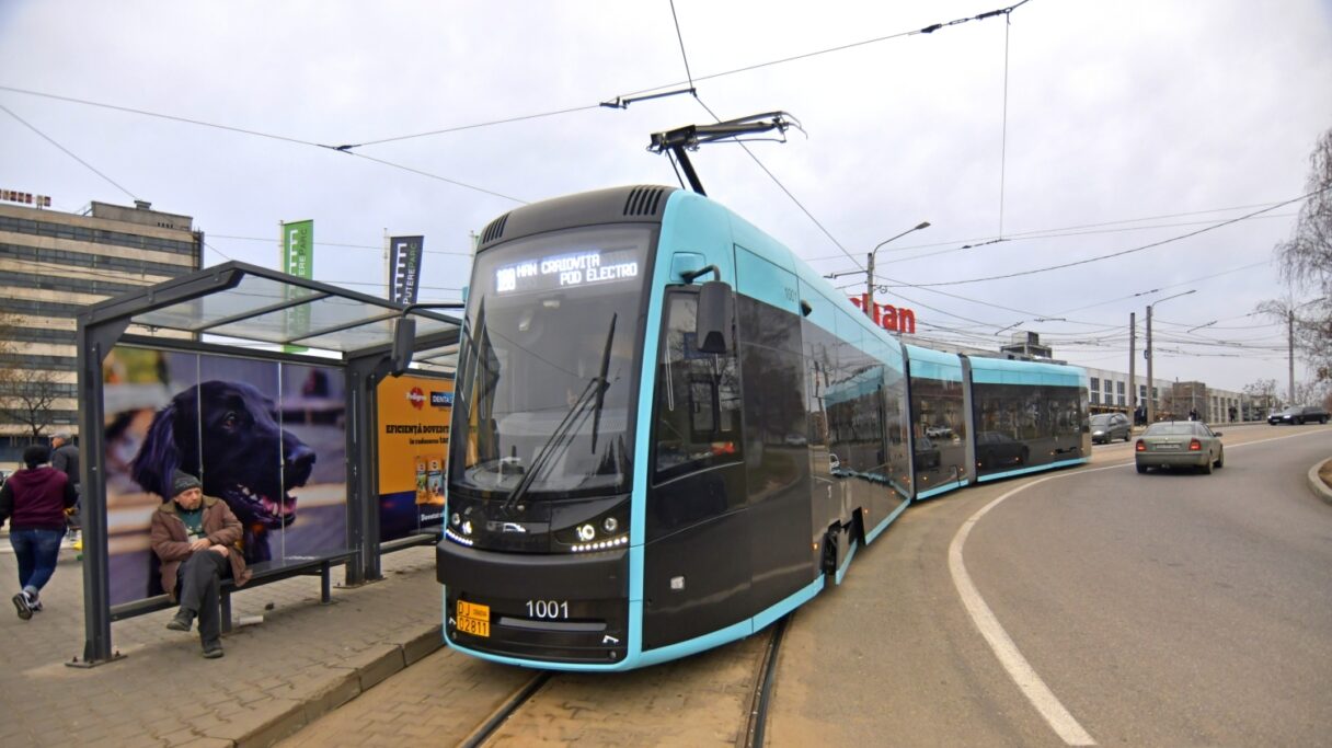 Craiova zařadila do provozu první tramvaje Pesa Twist