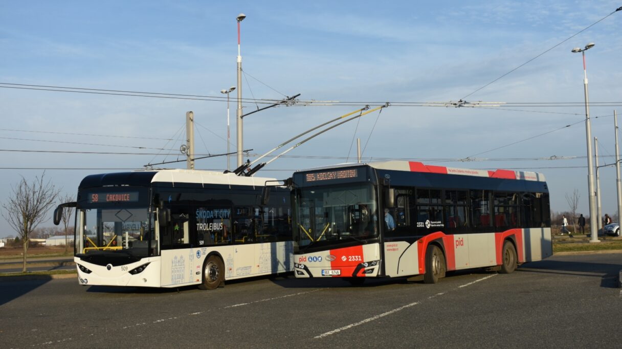 V Praze vyjel trolejbus Škoda 36 Tr