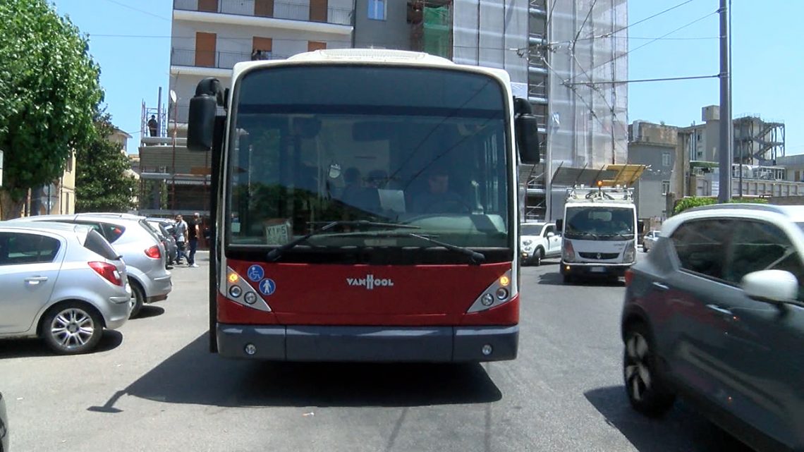 Trolejbus v Avellinu. (foto: Prima Tivvù)