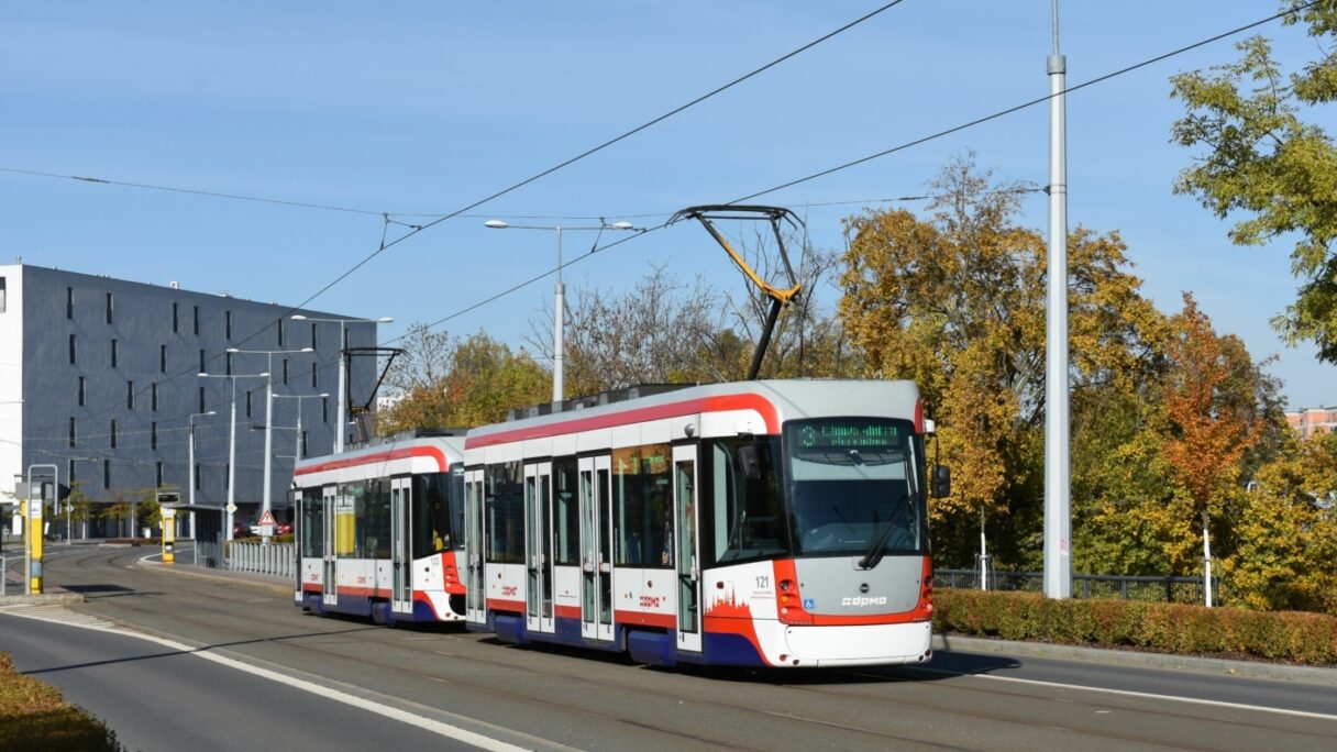 Olomouc shání 9 oboustranných tramvají