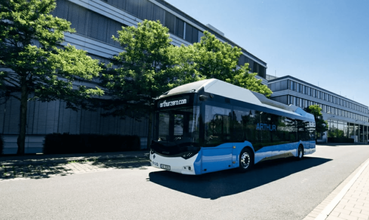 První zakázka pro výrobce Arthur Bus. Dodá tři vodíkové autobusy do Świdniku