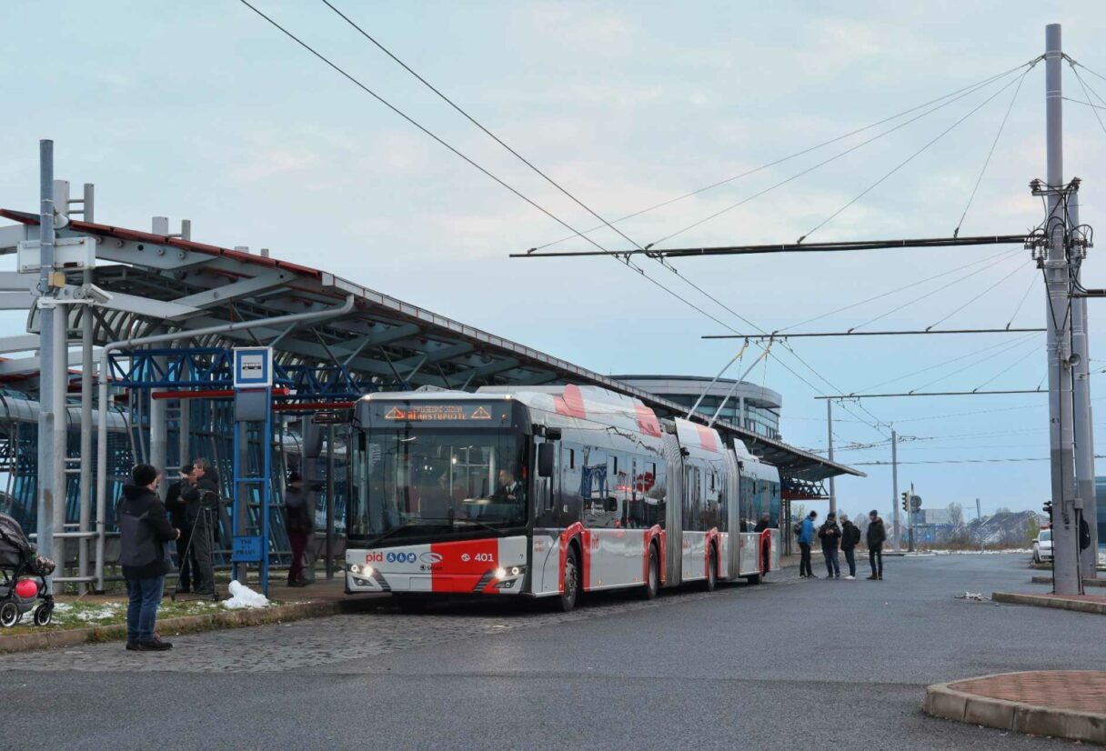 Trolejbus Škoda-Solaris 24m zahajuje testování v Praze