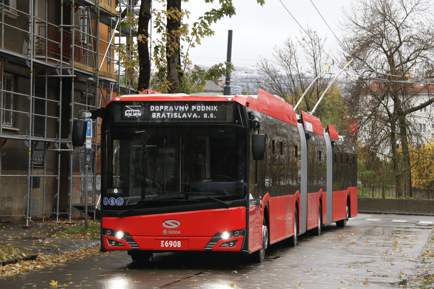 Trolejbus Škoda-Solaris 24m během testování v Bratislavě. (foto: Ing. Mário Kováč)