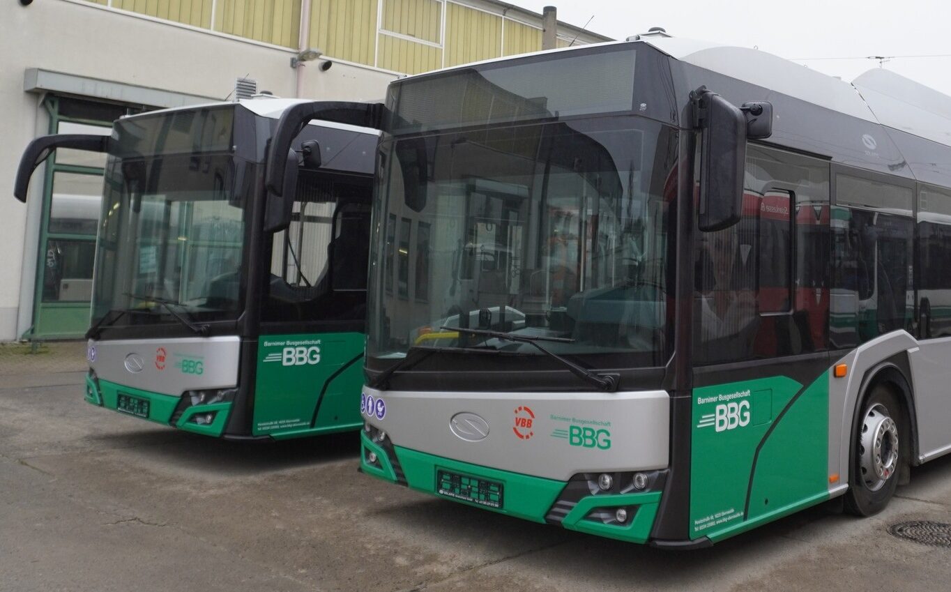 Dvojice trolejbusů Solaris Trollino 18 dorazila do Eberswalde dne 19. 12. 2023. (foto: BBG)