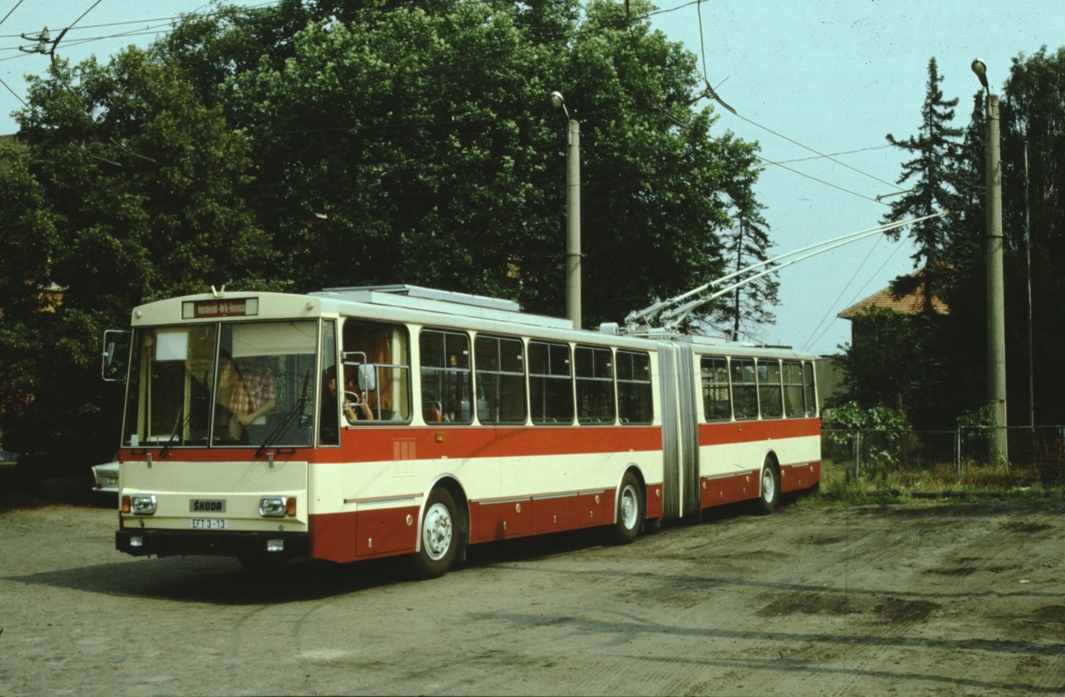 Trolejbus byl po celý srpen 1989 mimo provoz. Zkoušky tedy nezačaly právě úspěšně. (foto: Mattis Schindler)