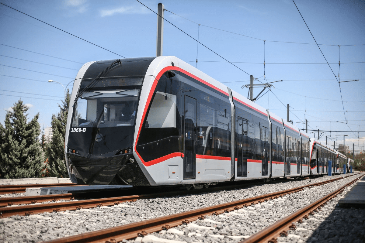 Nové tramvaje do Neapole má dodat Bozankaya