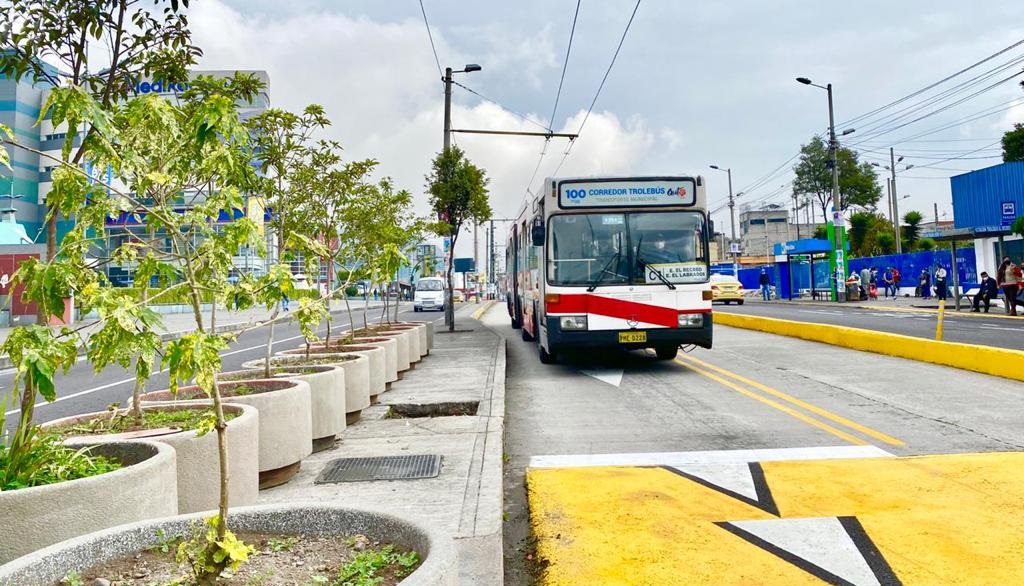 Quito soutěží 50 článkových trolejbusů