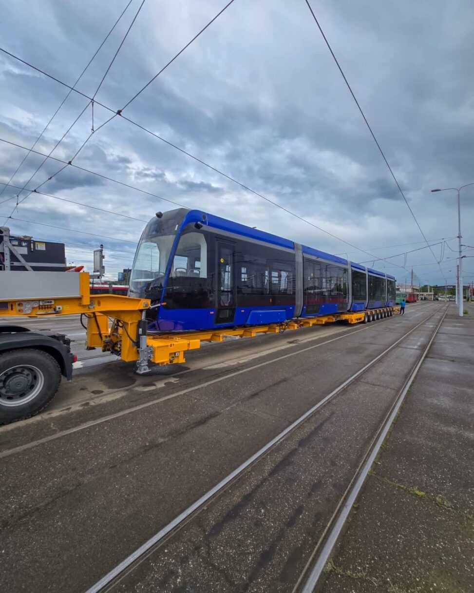 Do Bělehradu dorazila první tramvaj od Bozankaye