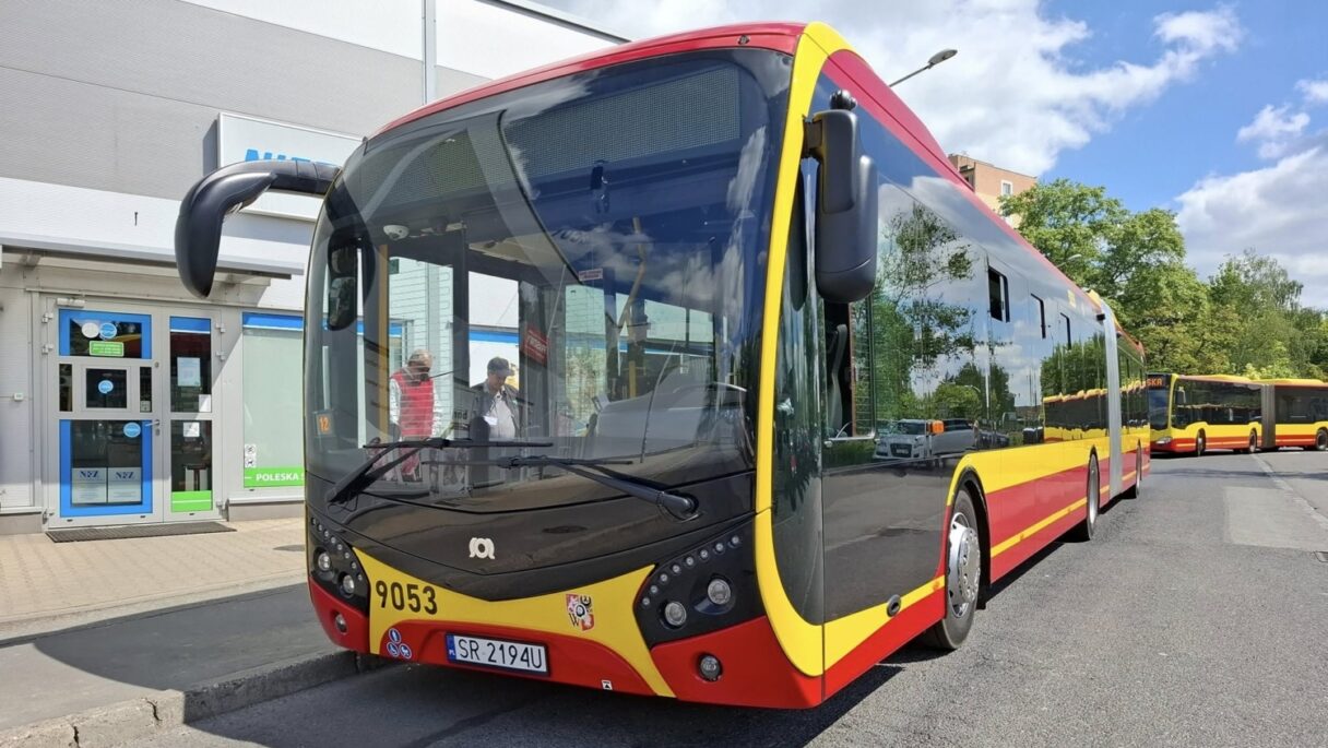 Ve Wrocławi vyrazily do provozu autobusy SOR NS 18