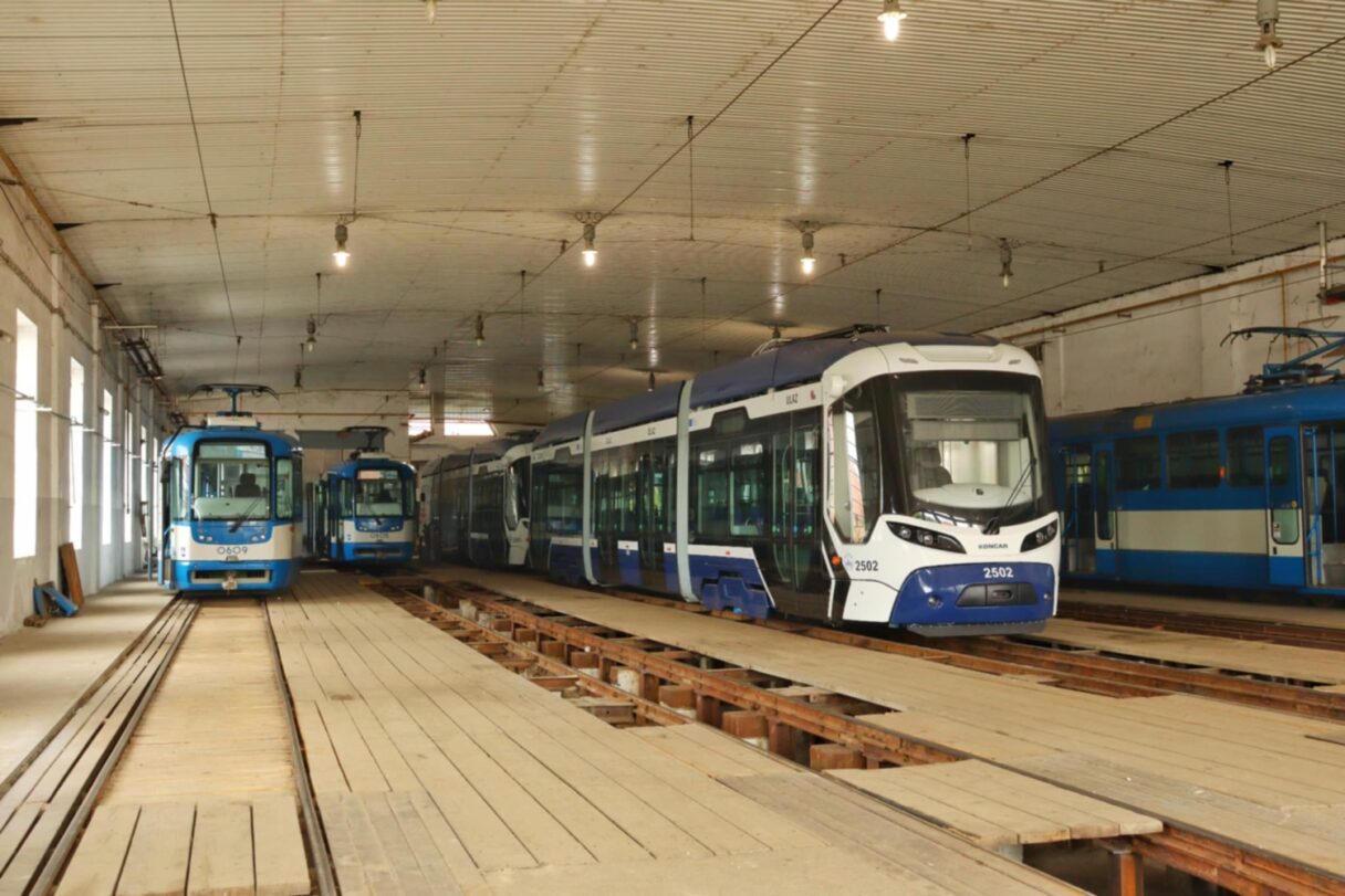 V Osijeku vyjely do provozu s cestujícími tramvaje Končar