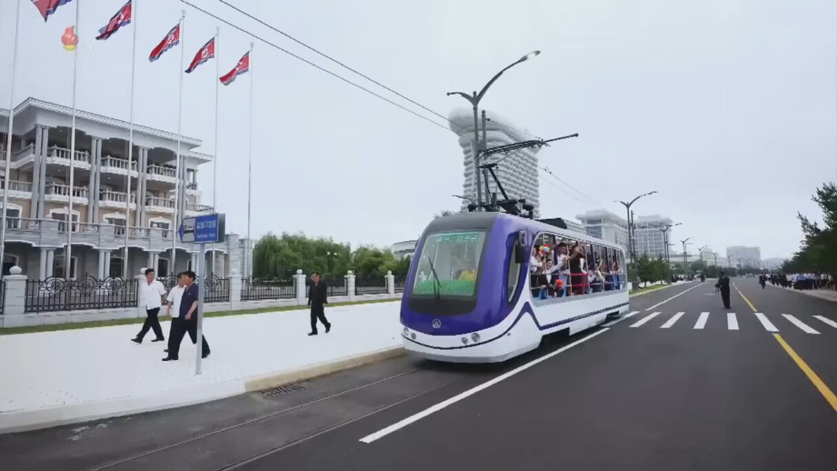 Severní Korea otevřela nový tramvajový provoz