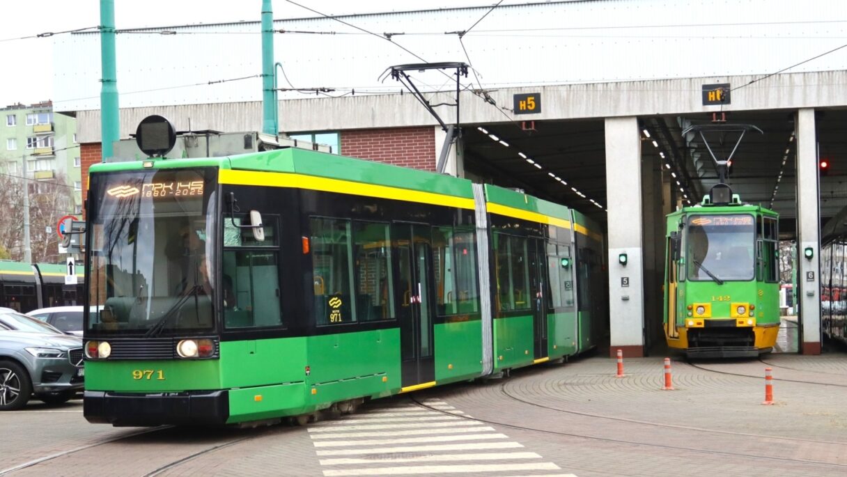 Poznaň představila první z ex-bonnských tramvají R1.1
