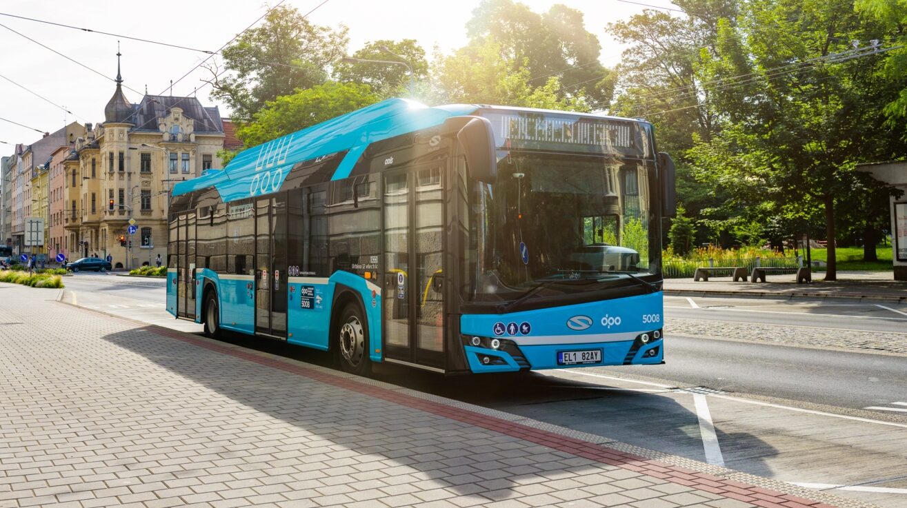 Do Liberce dorazily ojeté elektrobusy z Finska