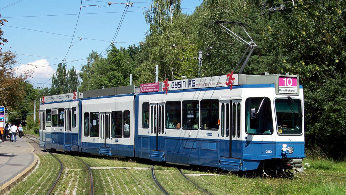 Kopie dle Švýcarů. První vůz Tram 2000 na Ukrajině získal nízkopodlažní článek