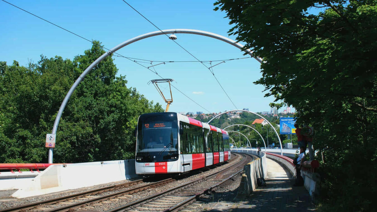 Škoda tramvaje do Varšavy zatím nedodá. Město zrušilo soutěž