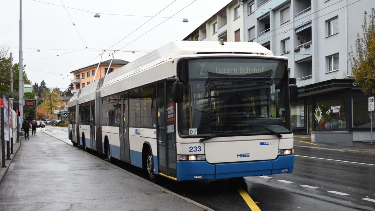 První tříčlánkové trolejbusy pro Ukrajinu