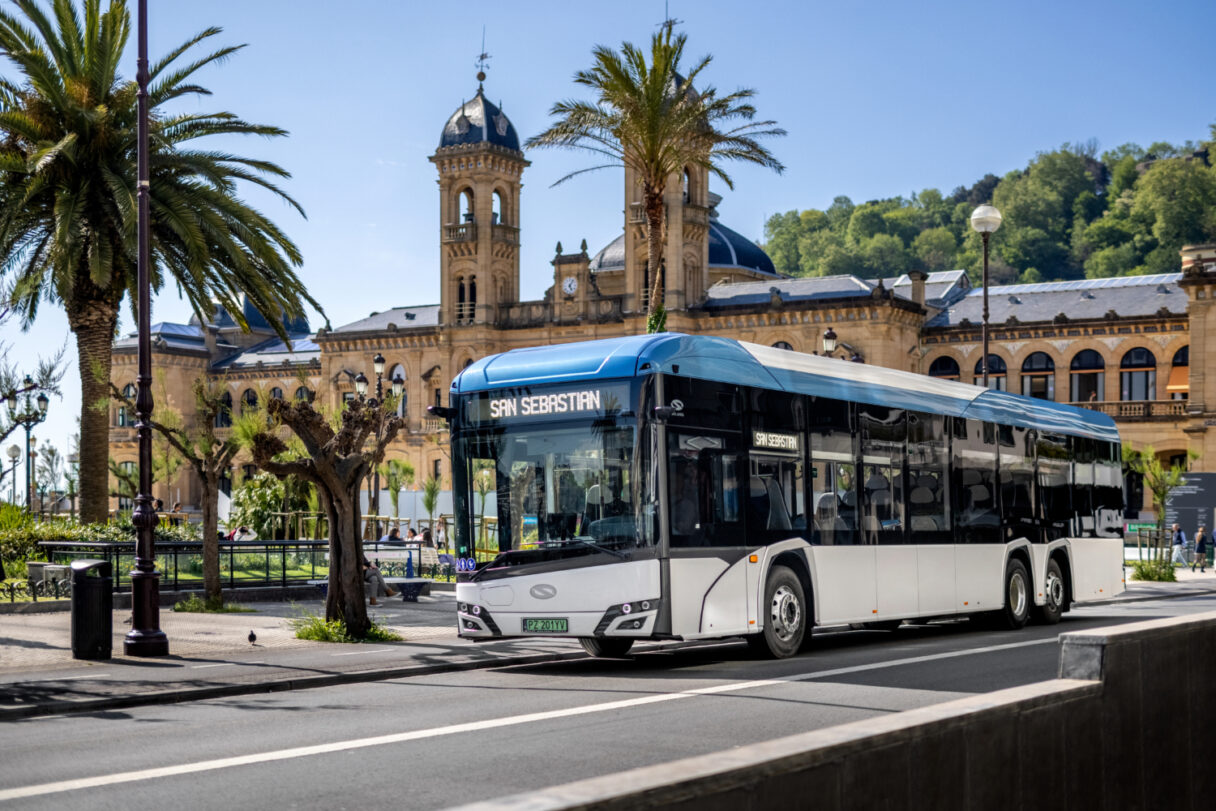 První 15m elektrické Urbino LE v Polsku. Jako školní autobus