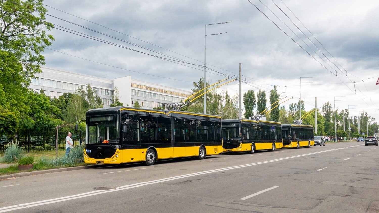 Trolejbusy za čtyři měsíce. Kyjev obdržel vozy z podivného tendru