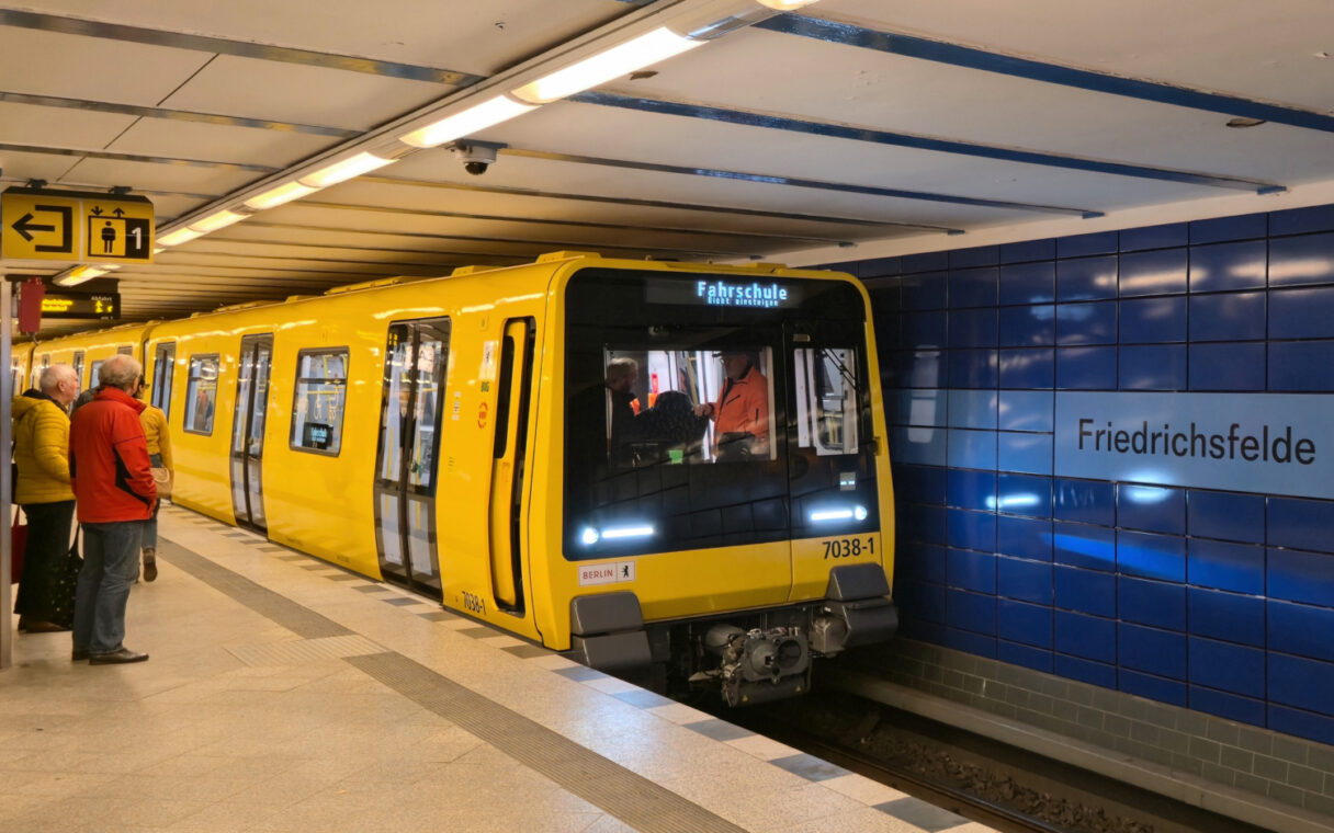 V Berlíně svezlo poprvé cestující nové metro řady J od Stadleru