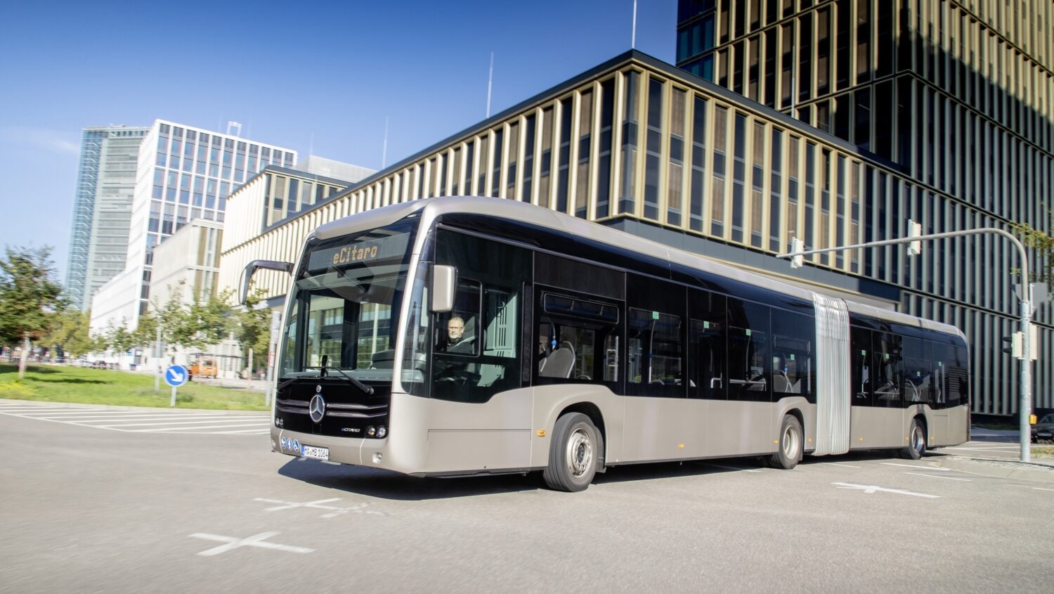Lublaň představila 25 kloubových elektrobusů eCitaro G