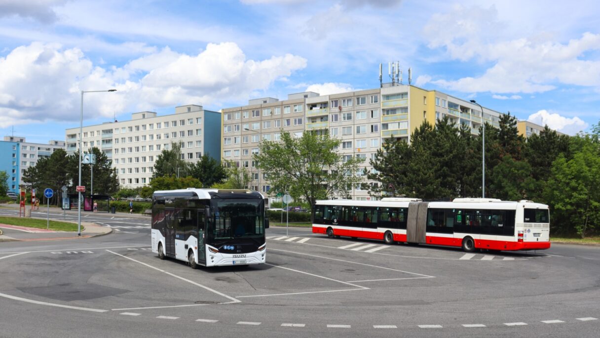 Do Česka dorazil elektrický midibus Isuzu NovoCiti Volt