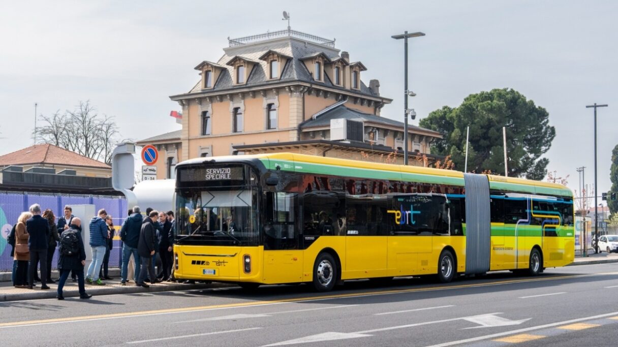 Nový e-BRT systém v Evropě. Rychlé elektrobusy vyjely v Bergamu