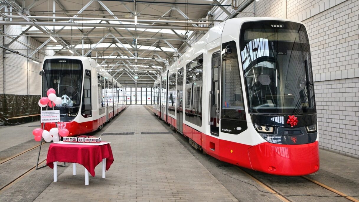 Halle zastavilo odběr dalších tramvají Stadler TINA